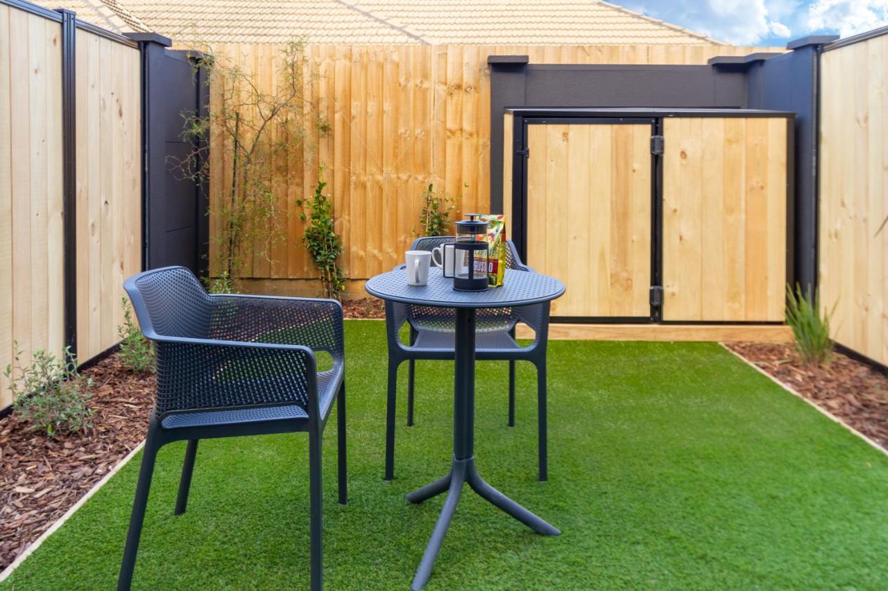 1 Bedroom 1 Bath, Executive Escape, Northlands Mall Christchurch Exterior foto